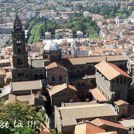 Chambres d'hôtes La Prévôté - Ancien couvent contre la Cathédrale Le Puy-en-Velay Extérieur photo