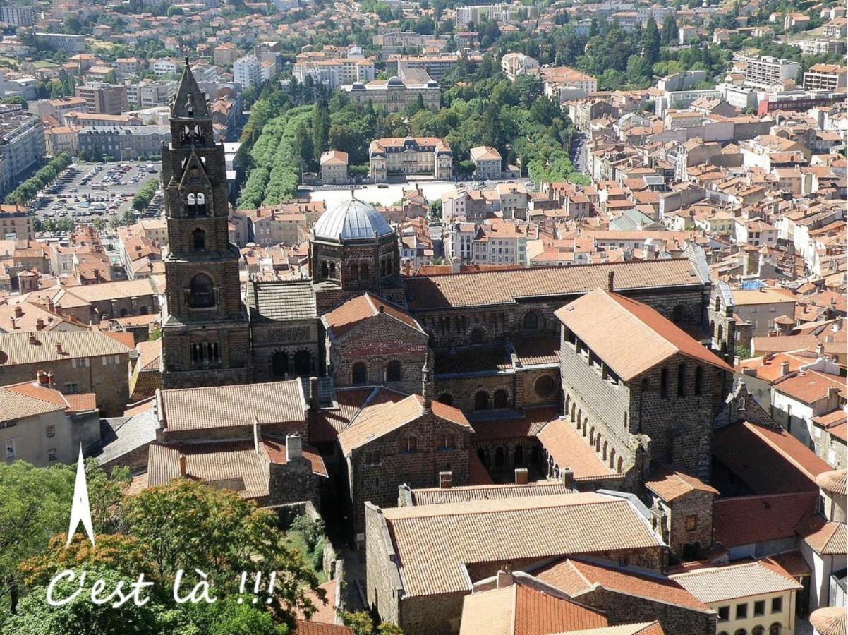 Chambres d'hôtes La Prévôté - Ancien couvent contre la Cathédrale Le Puy-en-Velay Extérieur photo
