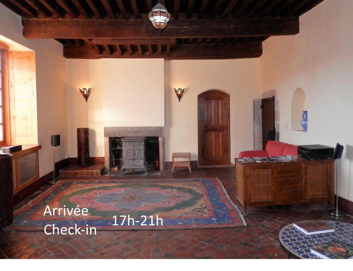 Chambres d'hôtes La Prévôté - Ancien couvent contre la Cathédrale Le Puy-en-Velay Extérieur photo